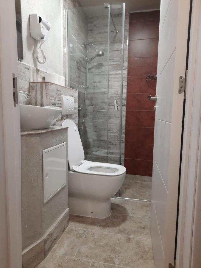 New Generation Hostel Prague Center Екстер'єр фото
