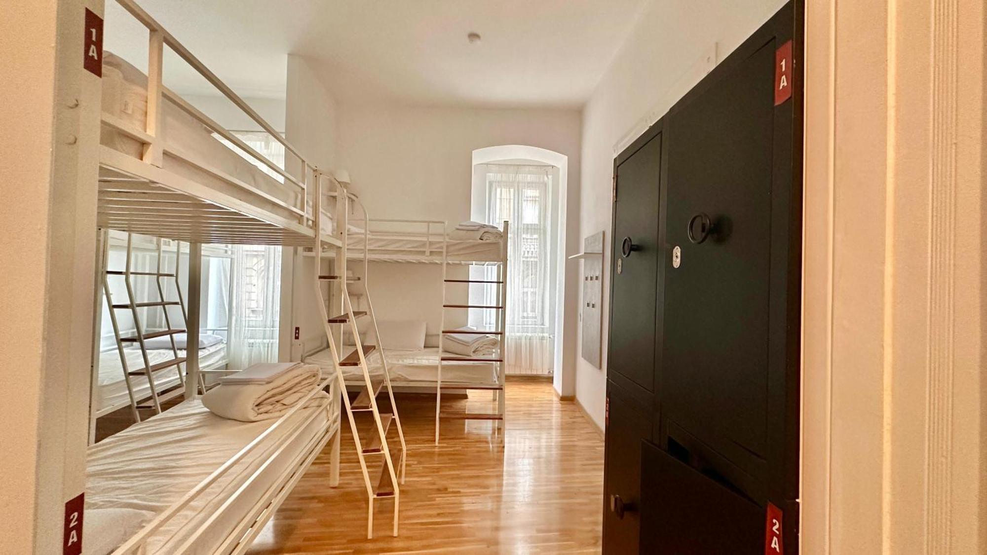 New Generation Hostel Prague Center Екстер'єр фото